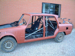 kit de jaula de seguridad T45 para berlina ALFA ROMEO Guilia. Cumple con el Anexo K de MS UK