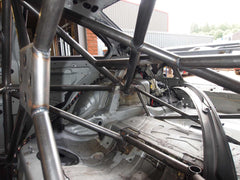 kit de jaula de seguridad Multipoint T45 de 2 puertas para BMW E46. Certificado por la FIA