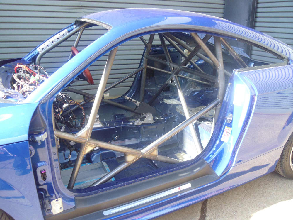 AUDI TT MK2 Multipoint T45 roll cage kit