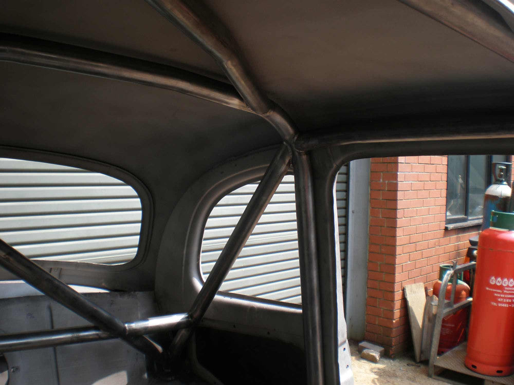 Kit de jaula de seguridad T45 histórica AUSTIN A35. Cumple con el Anexo K de MS UK