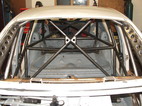 BMW 1 Series E81 E82 E87 International Multipoint T45 roll cage kit. FIA Certificated 