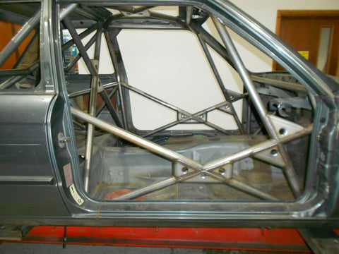BMW E30 25CrM04 Multipoint roll cage. FIA / MSUK certificated 