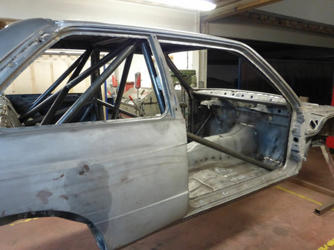 BMW E30 M3 '87 Factory Style 25CrMo4 roll cage 