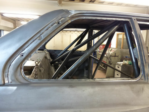 BMW E30 M3 '87 Factory Style 25CrMo4 roll cage 