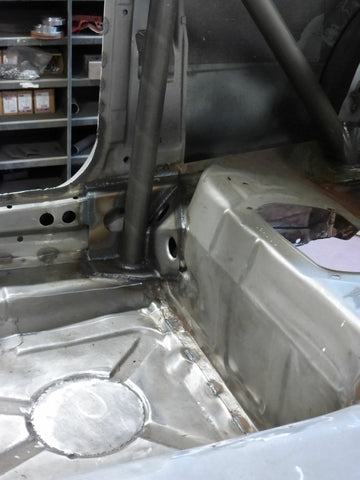 BMW E30 M3 '87 Factory Style 25CrMo4 roll cage 