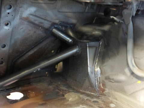 BMW E30 M3 '87 Factory Style 25CrMo4 roll cage 