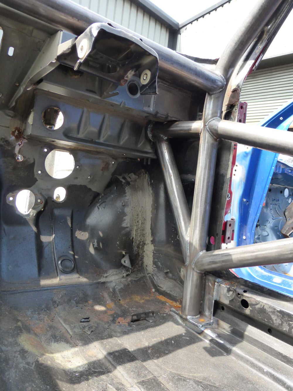 Kit de jaula de seguridad multipunto T45 para BMW E30 + M3. Certificado por FIA / MSUK