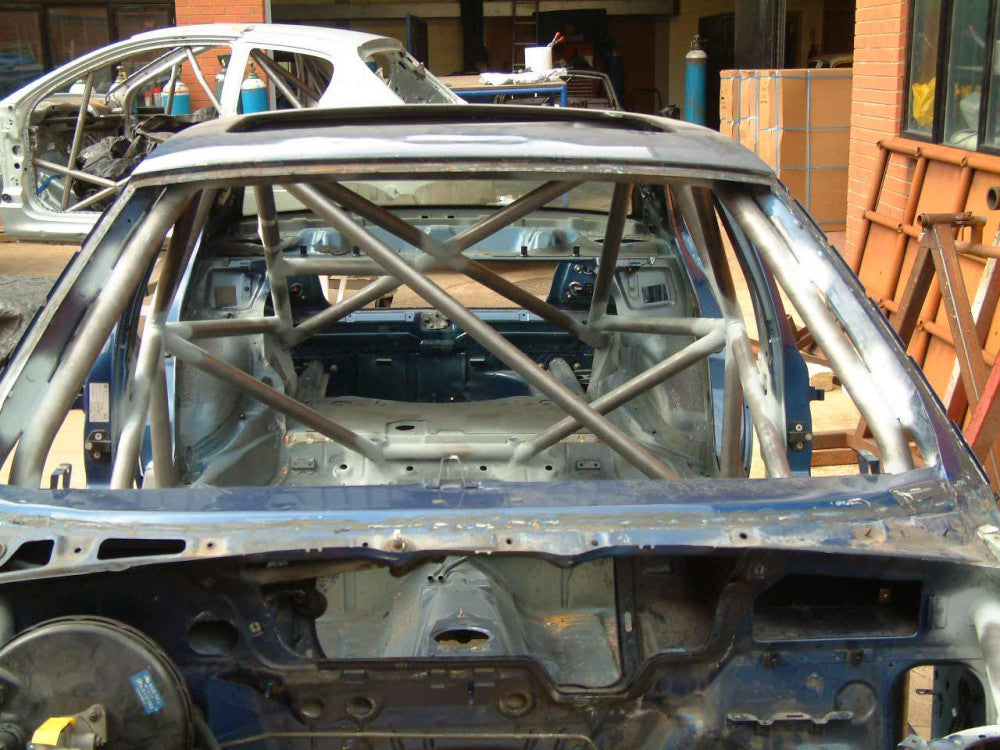 kit de jaula de seguridad Multipoint T45 de 4 puertas para BMW E36 + M3. Certificado por la FIA