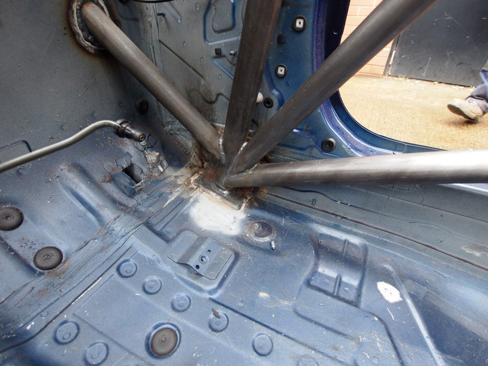 Kit de jaula de seguridad multipunto T45 para BMW E92. Certificado por la FIA