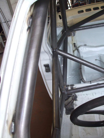 FORD Escort Mk1 International Multipoint CDS roll cage kit. FIA Certificated 