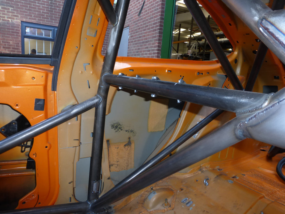 FORD Focus 06> MK2 Multipoint T45 roll cage kit