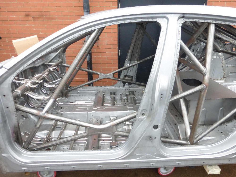 kit de jaula de seguridad multipunto T45 HONDA Civic FK7 Internacional. Certificado por la FIA