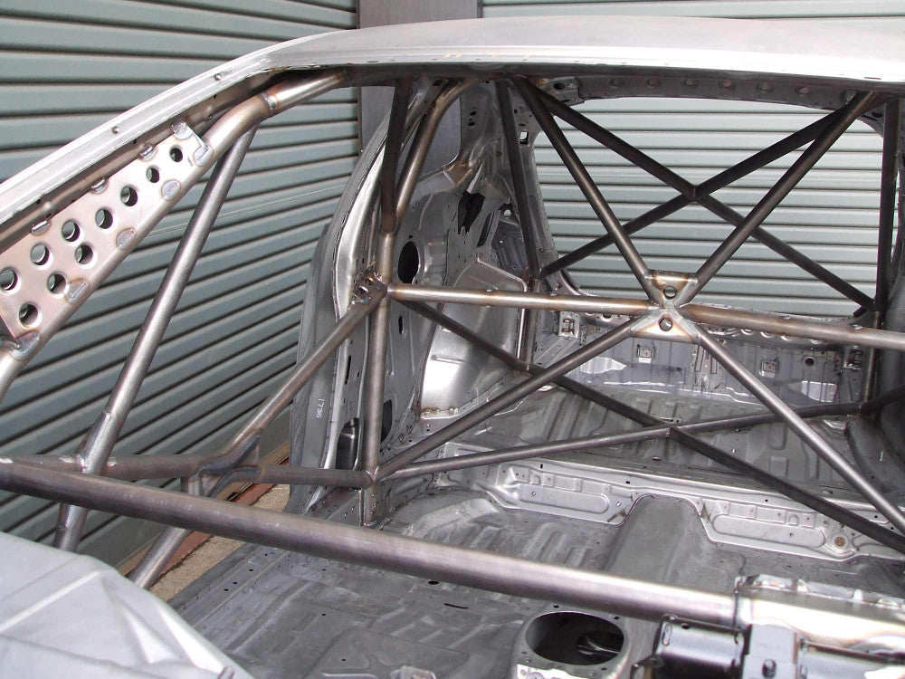 Kit de jaula antivuelco multipunto T45 internacional para Honda Civic Inc. Type R FN2 2007 (Carrera). Certificado por la FIA/MSUK.