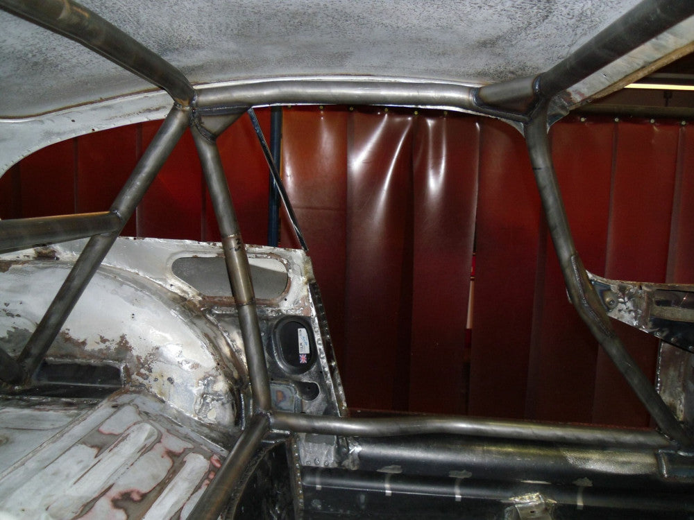 Kit de jaula de seguridad T45 para JAGUAR E-Type FHC. Certificado FIA / MSUK según el Apéndice K