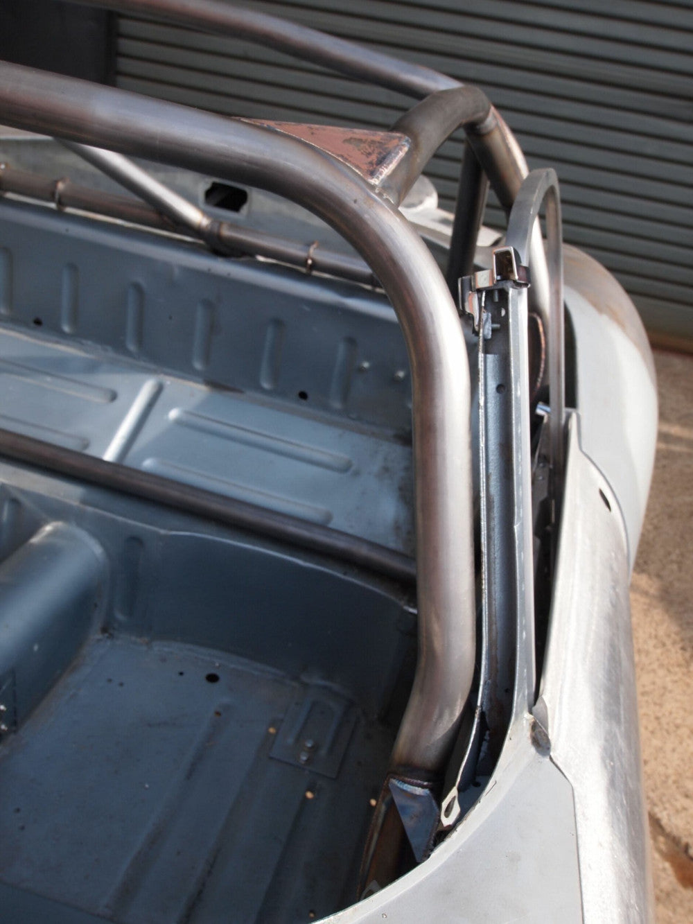 JaGUAR E-Type jaula de seguridad histórica T45. Certificada por FIA/MSUK según el Apéndice K