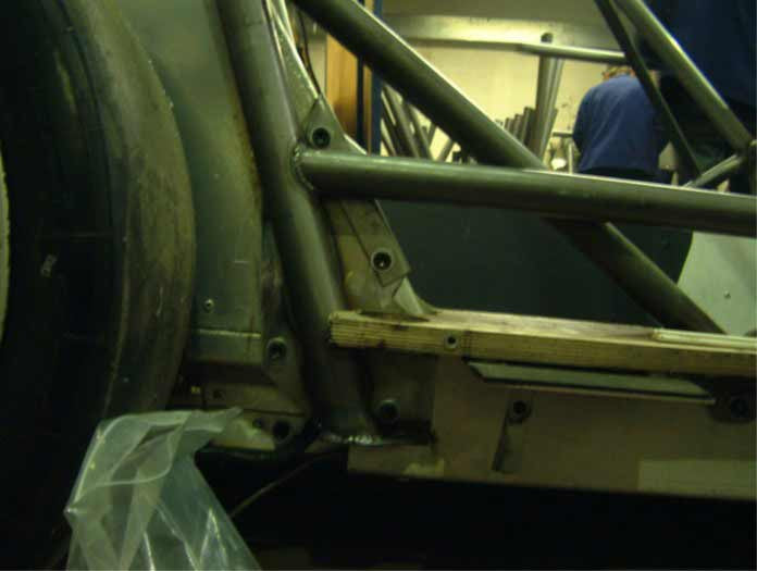 kit de jaula de seguridad multipunto T45 Morgan Aero 8 Internacional. Certificado por la FIA