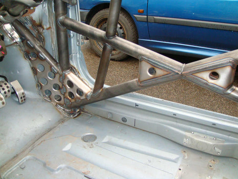 PEUGEOT 206 International Multipoint CDS roll cage kit. FIA Certificated 