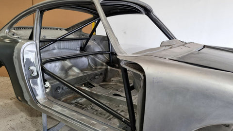 PORSCHE 911 Bolt-in T45 roll cage. FIA / MSUK Certificated to Appendix K 