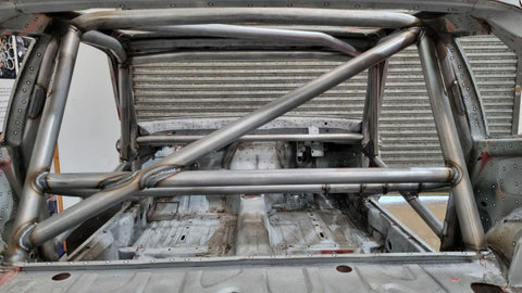 PORSCHE 944 6 point National Spec CDS roll cage kit. MS UK Compliant 