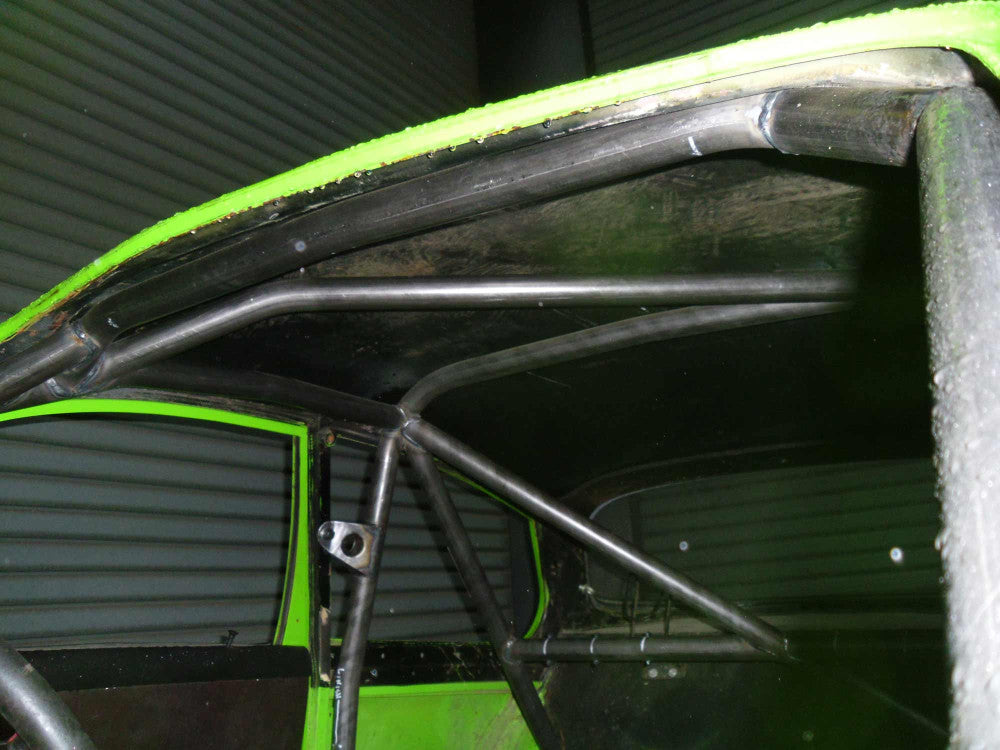 Kit de jaula de seguridad para SAAB 96 Historic CDS. Cumple con MS UK según el Apéndice K