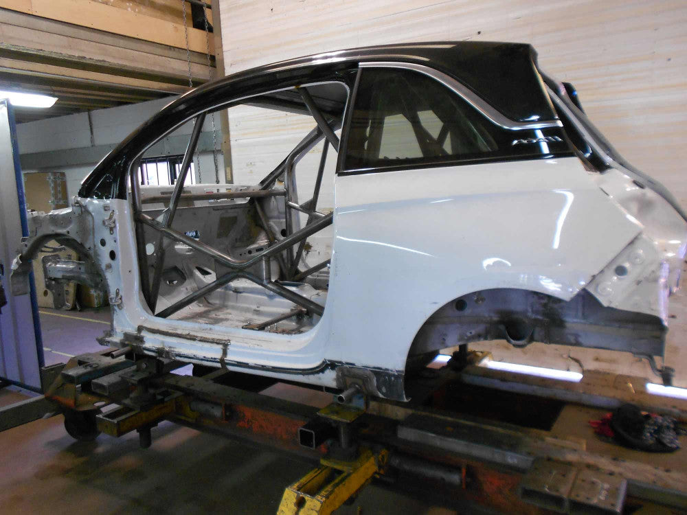 Kit de jaula antivuelco VAUXHALL Adam International Multipoint T45. Certificado por la FIA.