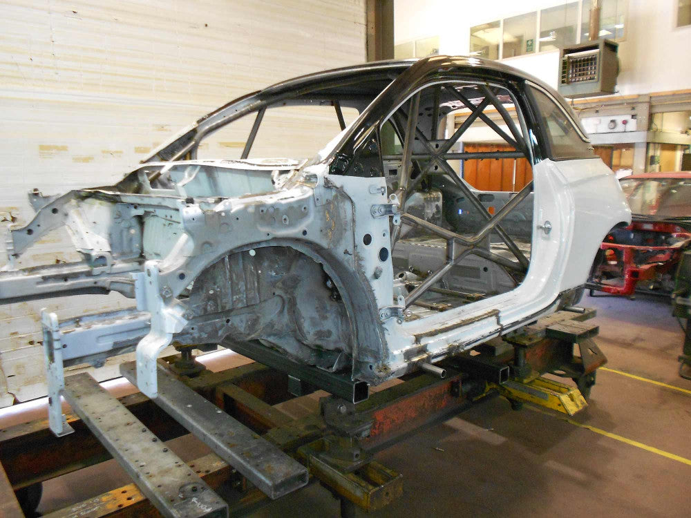 Kit de jaula antivuelco VAUXHALL Adam International Multipoint T45. Certificado por la FIA.