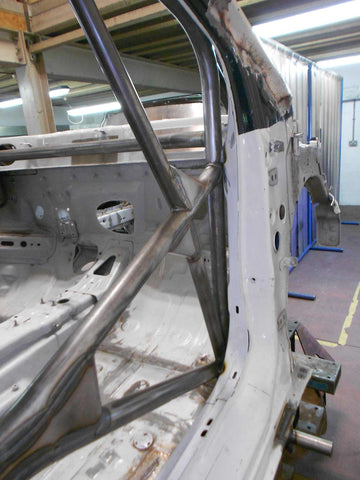 VAUXHALL Adam International Multipoint T45 roll cage kit. FIA Certificated 