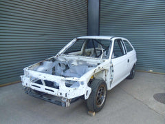 Kit de jaula antivuelco multipunto internacional T45 para VAUXHALL Astra Mk 2/3. Certificado por la FIA/MSUK.