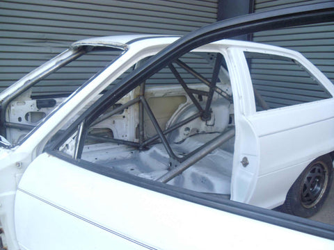 VAUXHALL Astra Mk 2/3 International Multipoint T45 roll cage kit. FIA / MSUK Certificated 