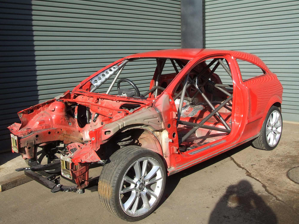 Kit de jaula antivuelco CDS multipunto para VAUXHALL Astra VXR 2006/7 MK5