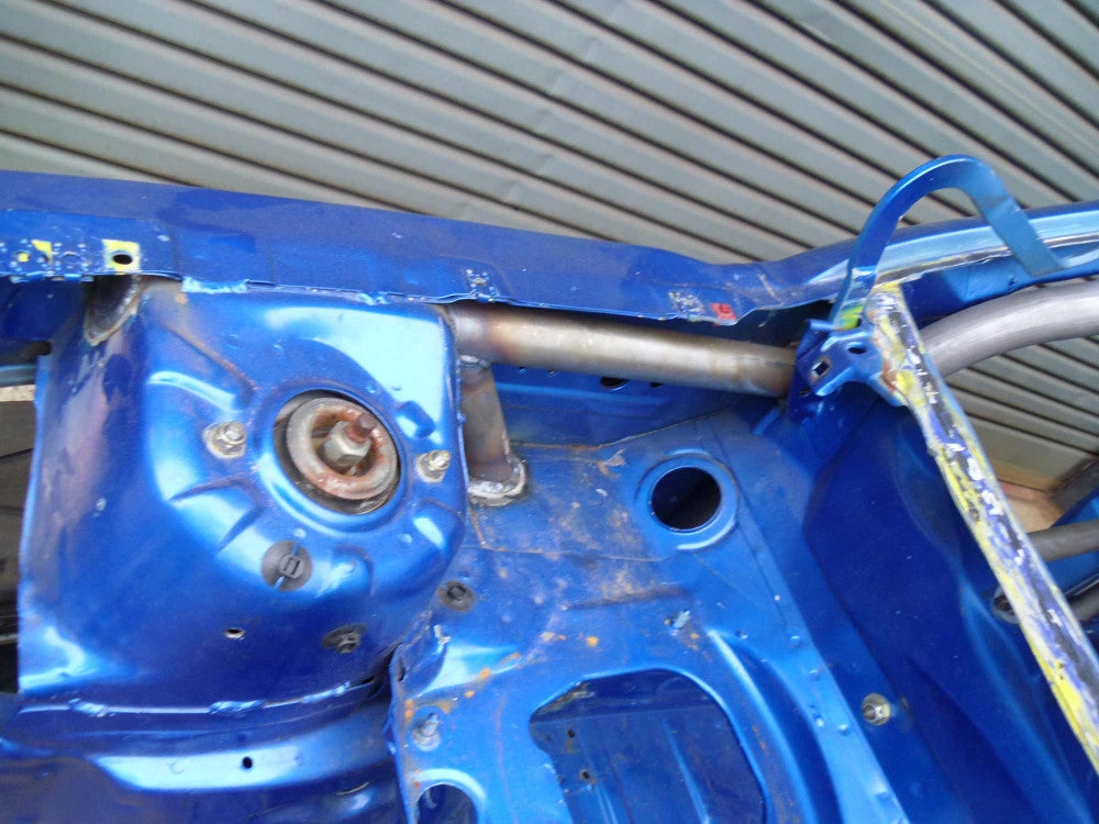 Kit de jaula antivuelco CDS multipunto para VAUXHALL Corsa B International. Certificado por la FIA.