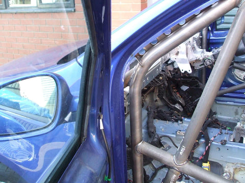 VOLKSWAGEN Golf Mk5 R32 Multipoint T45 roll cage kit 